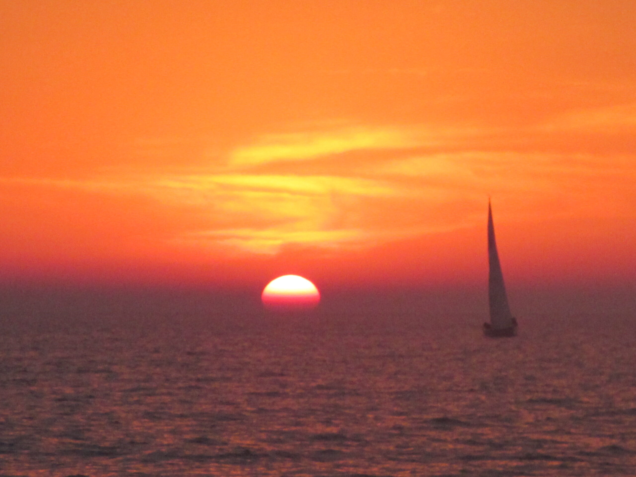 Sunset Yacht Cruise — photo 2